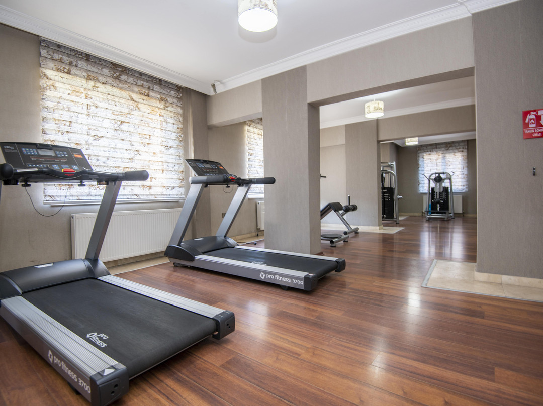 MCG Marble Hotel主图