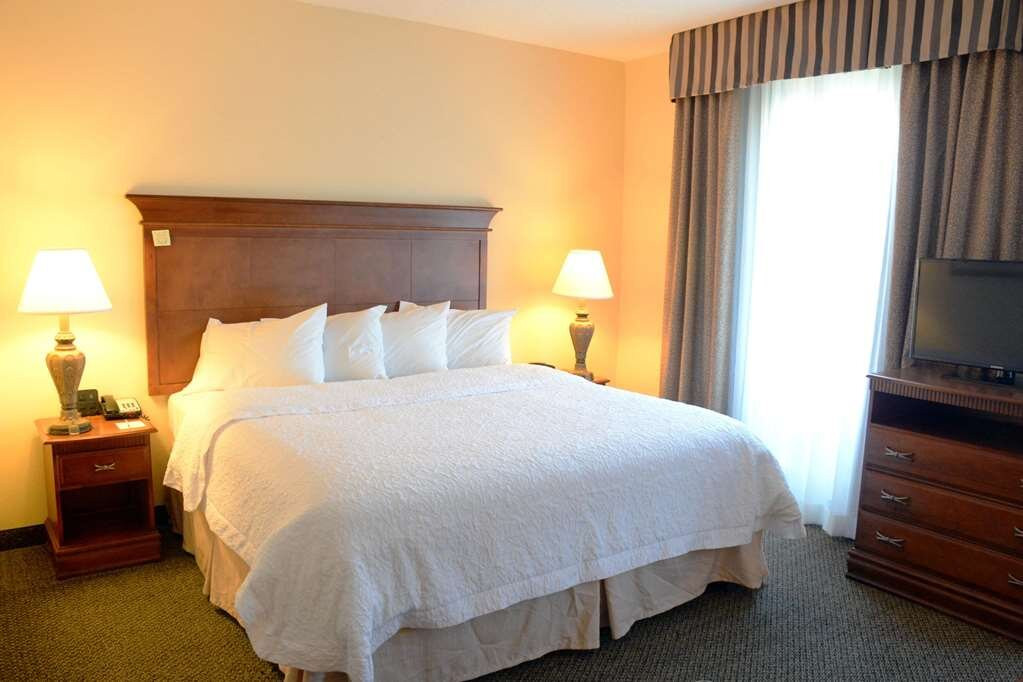 Hampton Inn & Suites Birmingham-Hoover-Galleria主图
