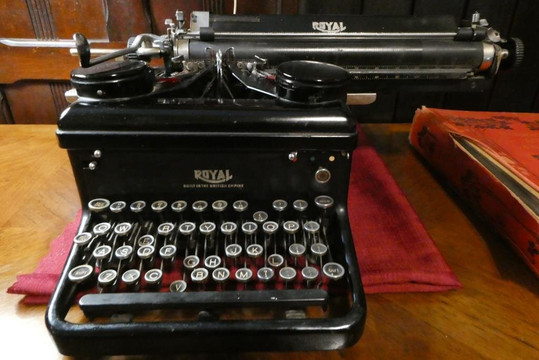 昆斯敦帝国酒店主图