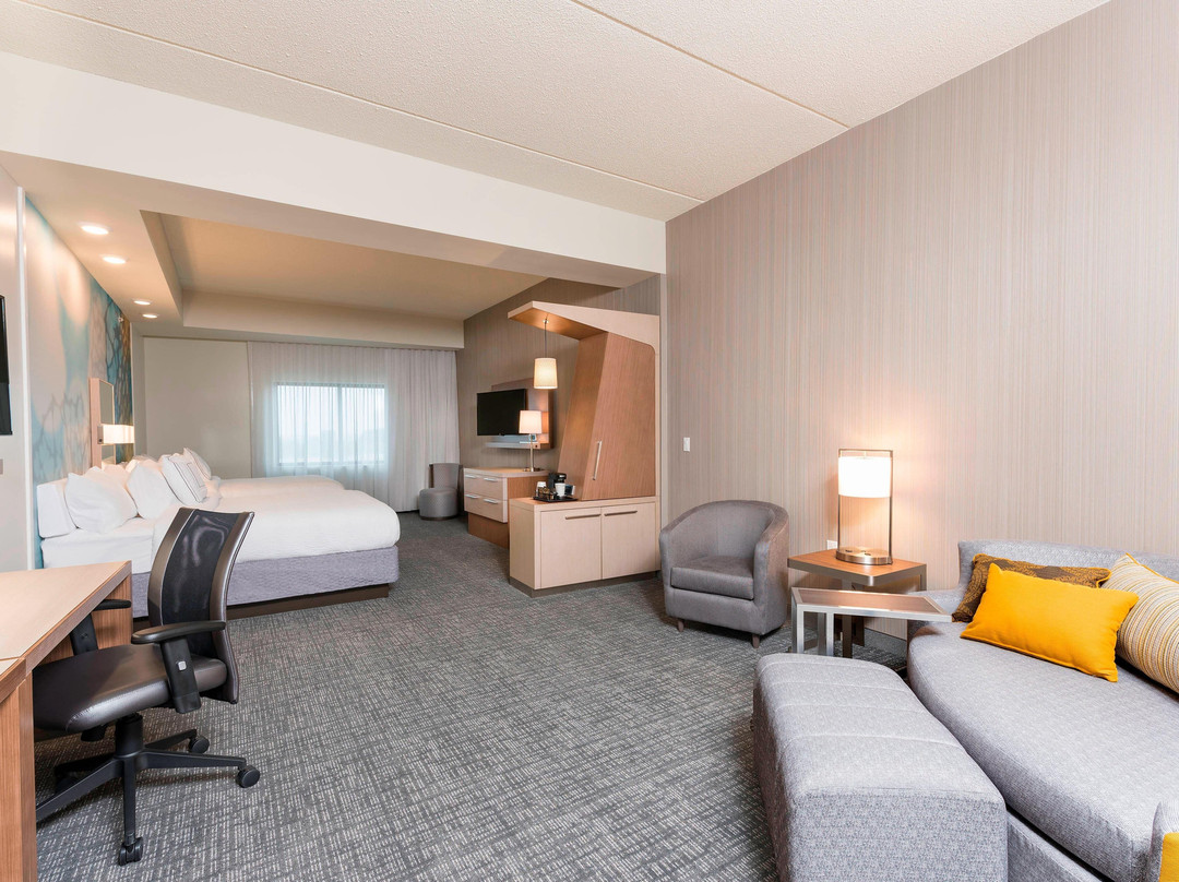 Courtyard by Marriott Mt. Pleasant at Central Michigan University主图