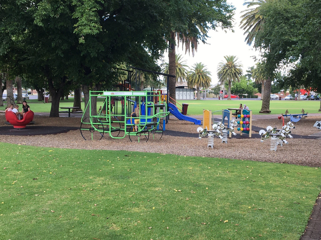 May Park-霍舌姆必去景点