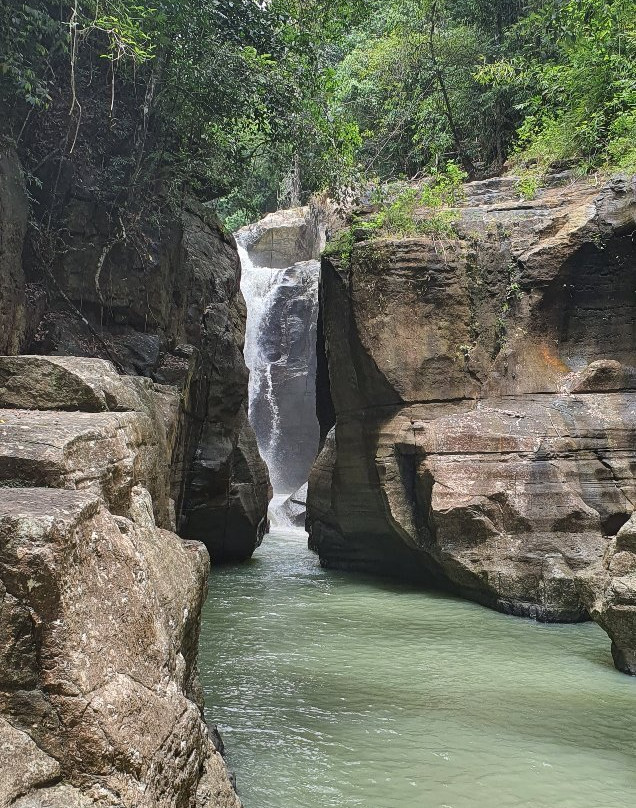 Cunca Wulang Waterfall景点图片