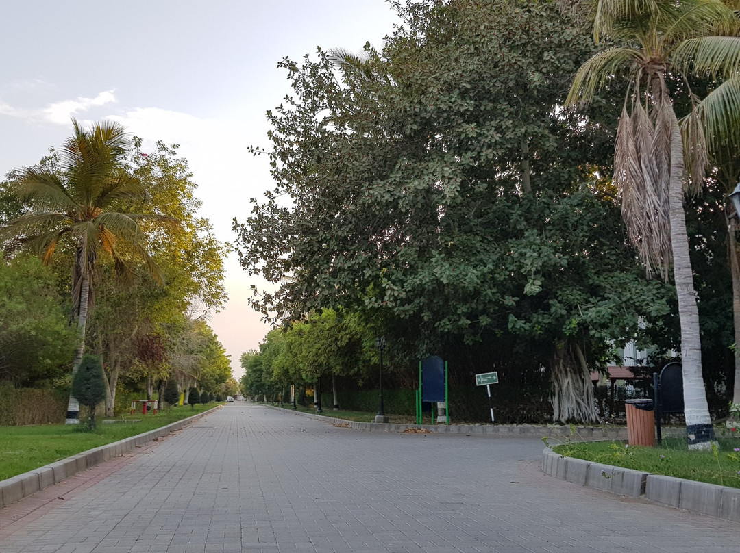 那哈达温泉度假酒店主图