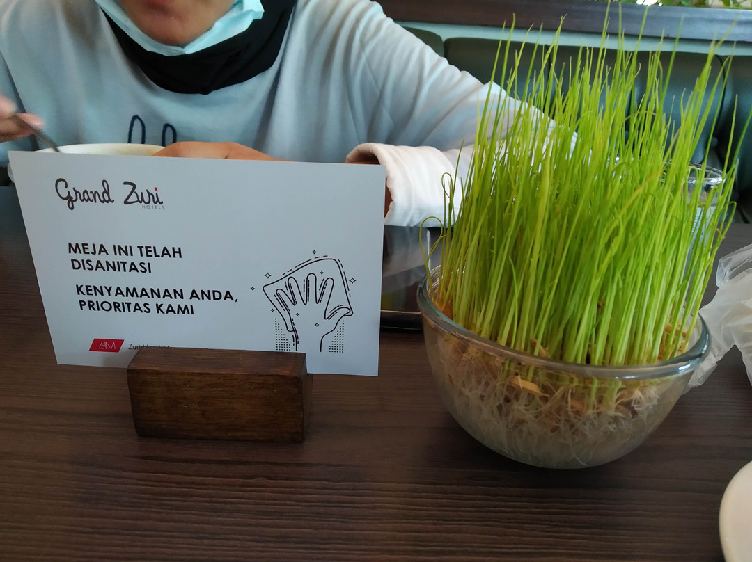 祖里加巴贝克大酒店主图
