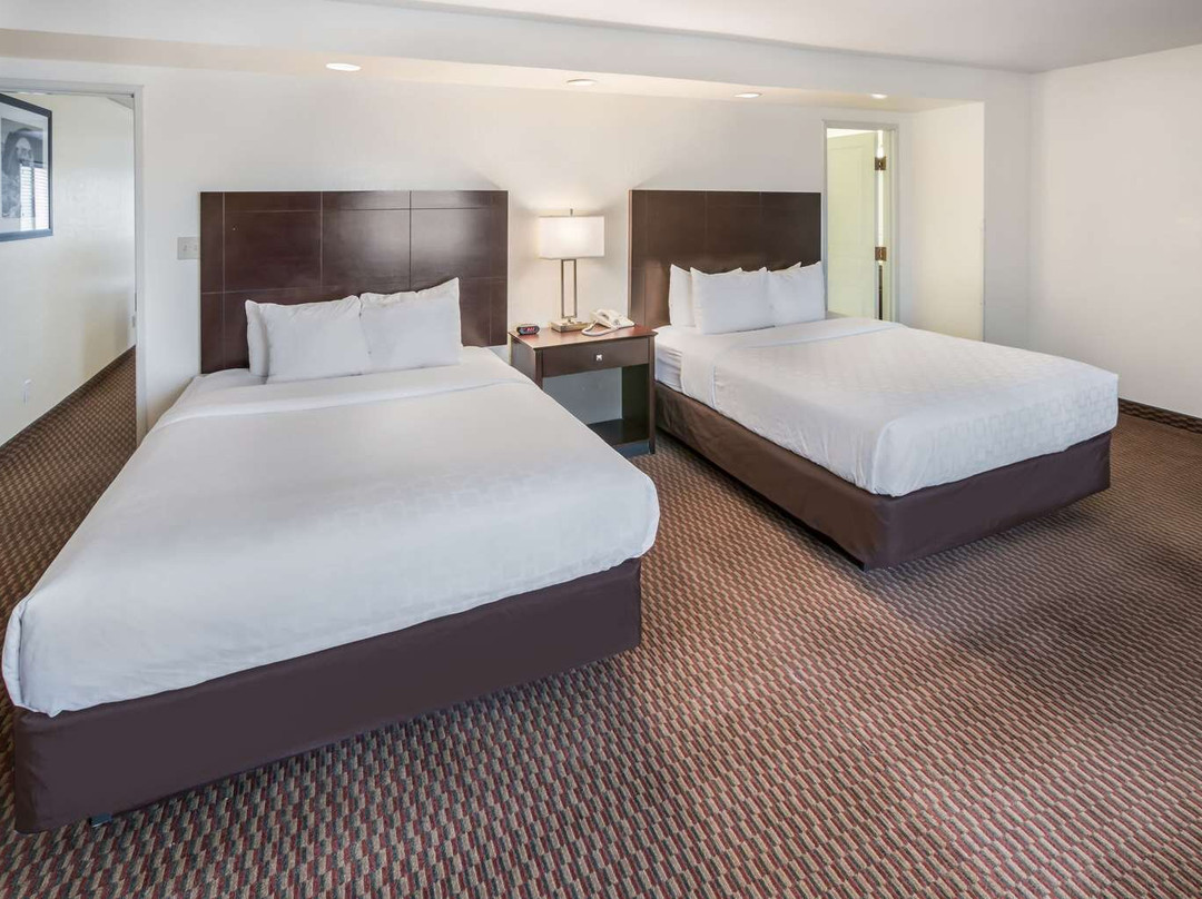 克拉丽奥酒店主图