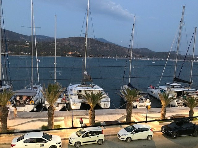 凯法利尼亚格兰德酒店主图