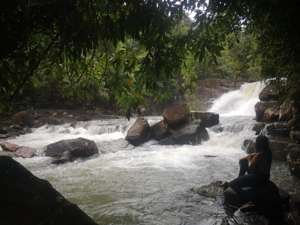 Khlong Yai Kee Waterfalls-阁骨岛必去景点
