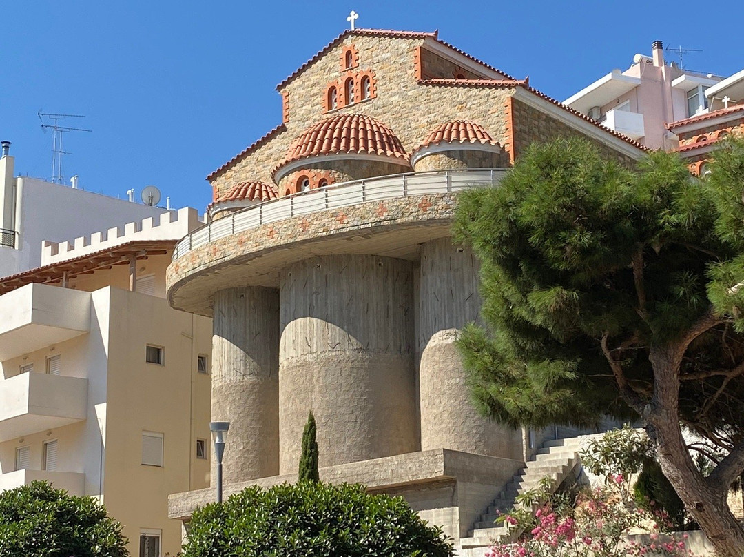 The City Hotel and Suites主图