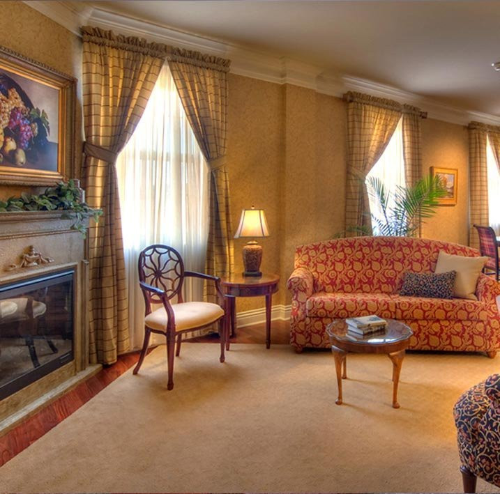 Charley Creek Inn主图