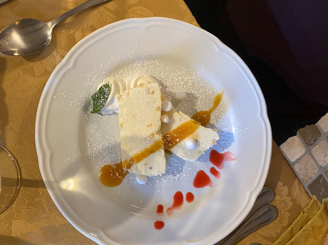 欧派斯酒店主图
