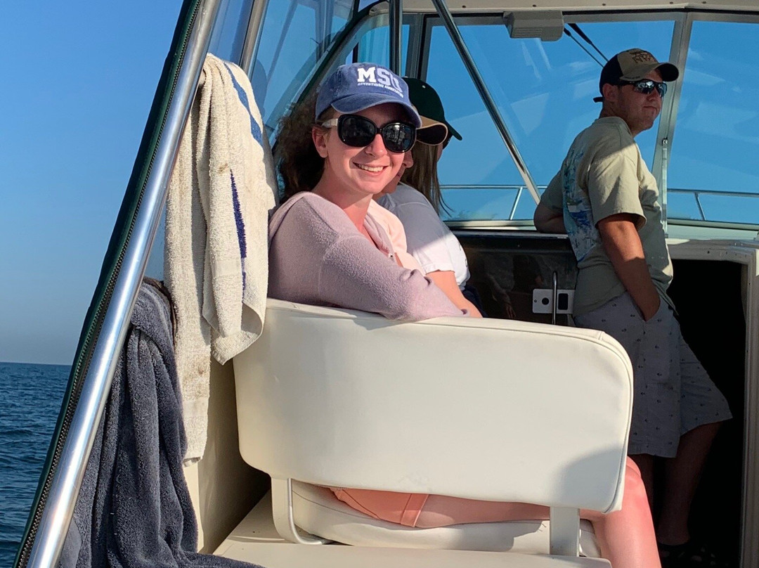 Salmon Hunter Charters-New Buffalo必去景点