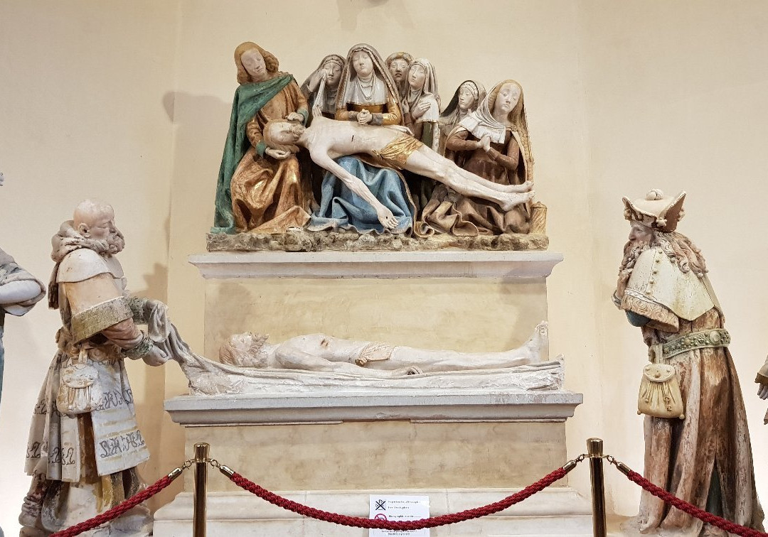 Chapelle St Jacques-Monesties必去景点