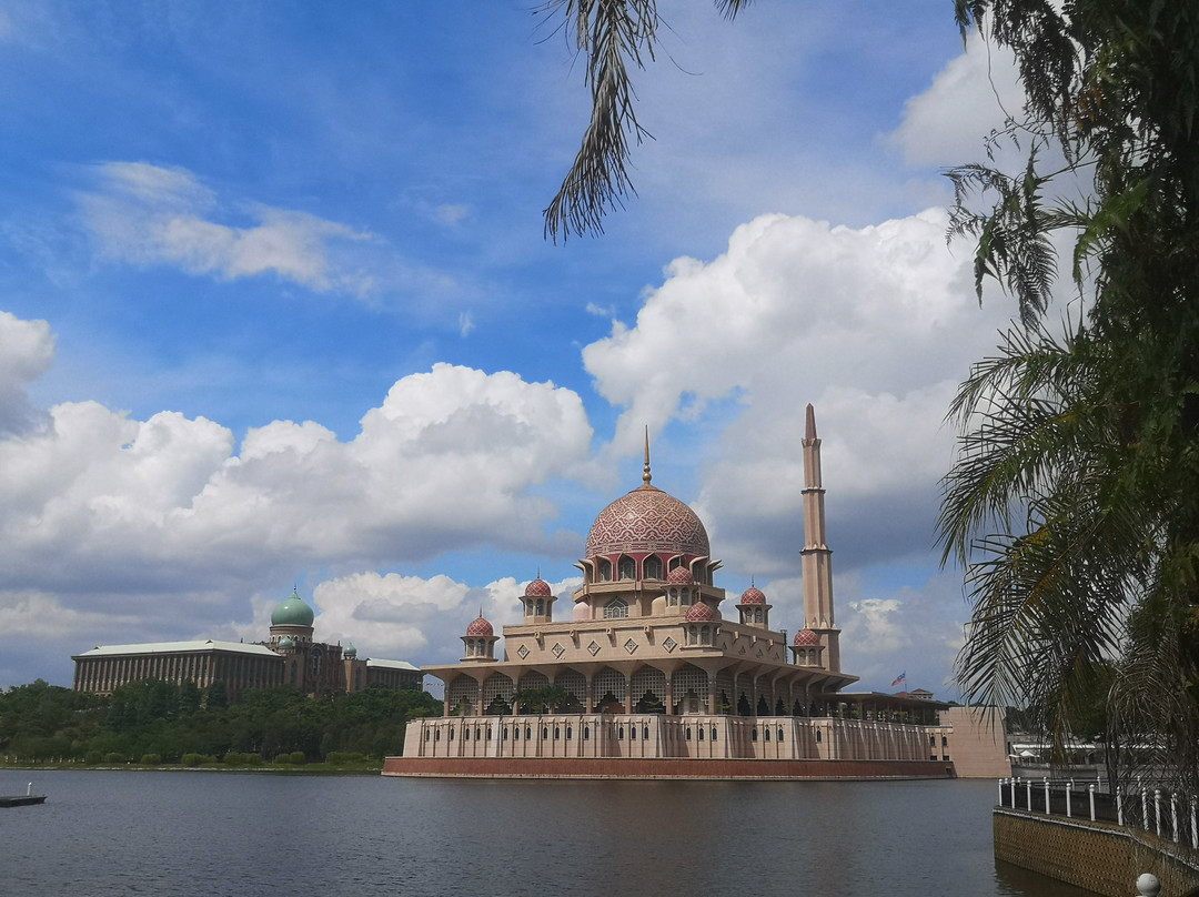 Putrajaya Lake景点图片
