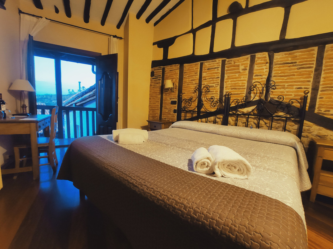 Posada de Candelario主图