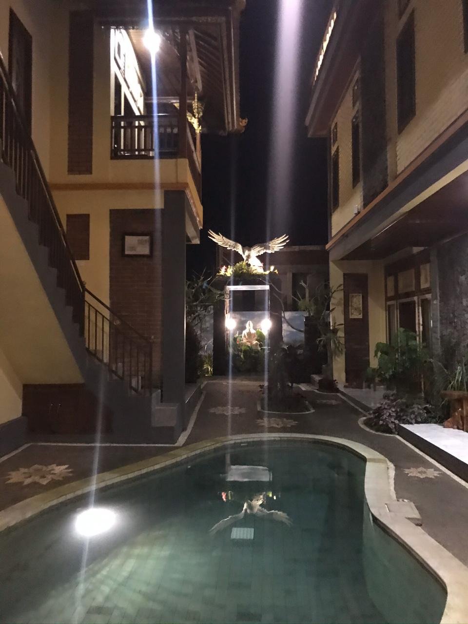 The Garuda Villa & Restaurant-泳池