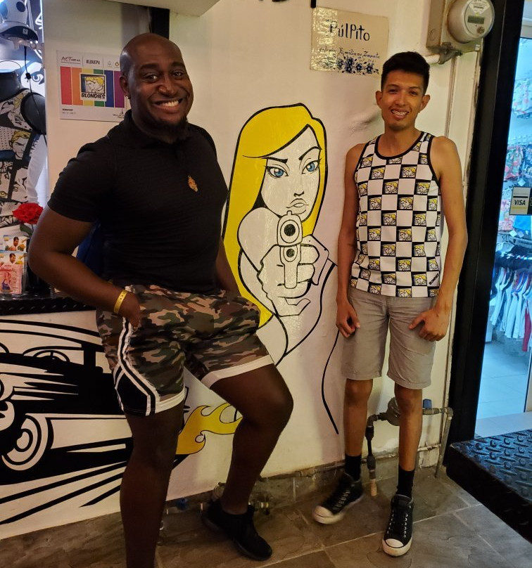 Blondies Loft + Slushbar-瓦拉塔港必去景点