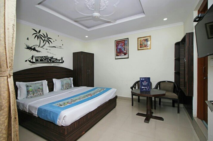 Hotel Anuj Regency主图