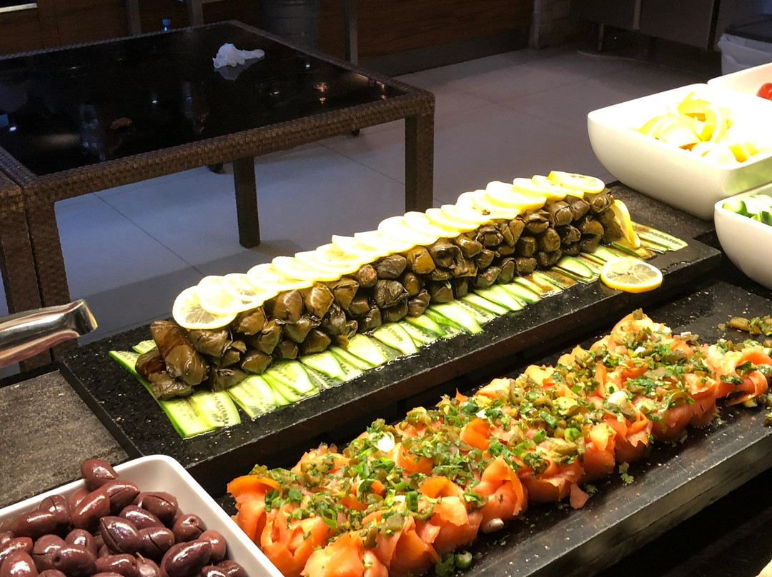 Royal Tulip Sharma Resort主图