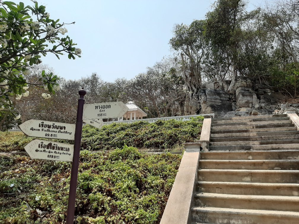 Phra Chudadhuj Palace-寇西章岛必去景点