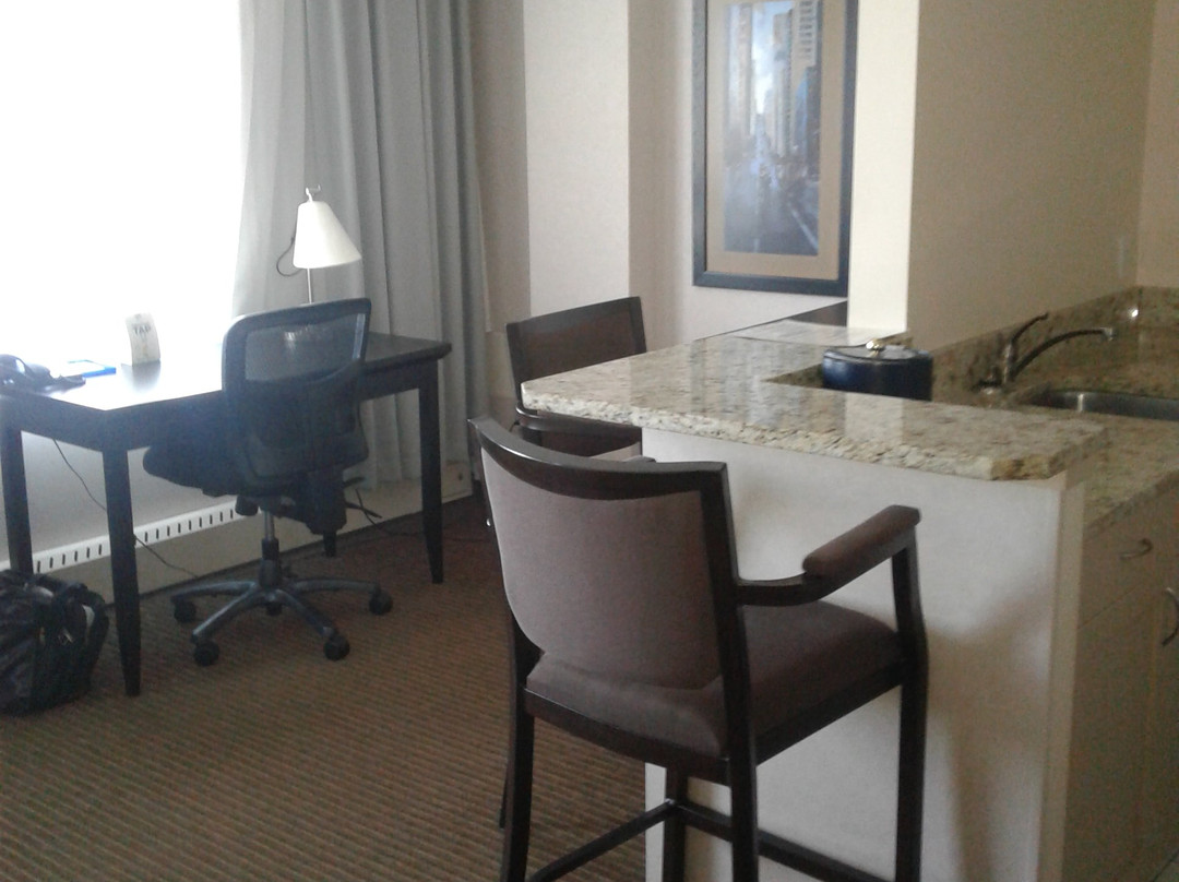 堪帕斯大楼套房酒店主图