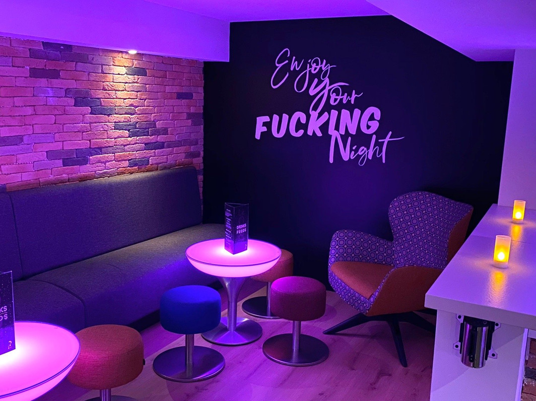 WhyNot Bar-依云必去景点