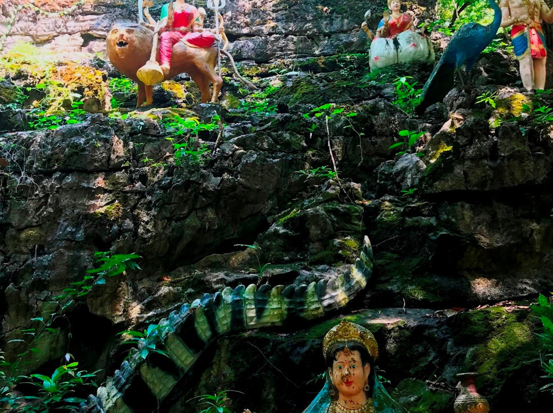 Wat Tham Ta Pan Temple景点图片