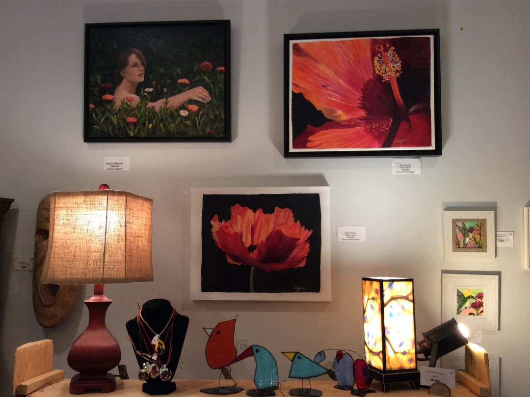 Firefly Craft Gallery-Flat Rock必去景点