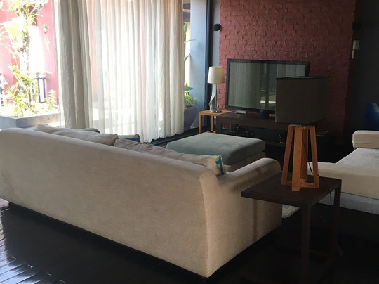 罗格秋待家酒店主图