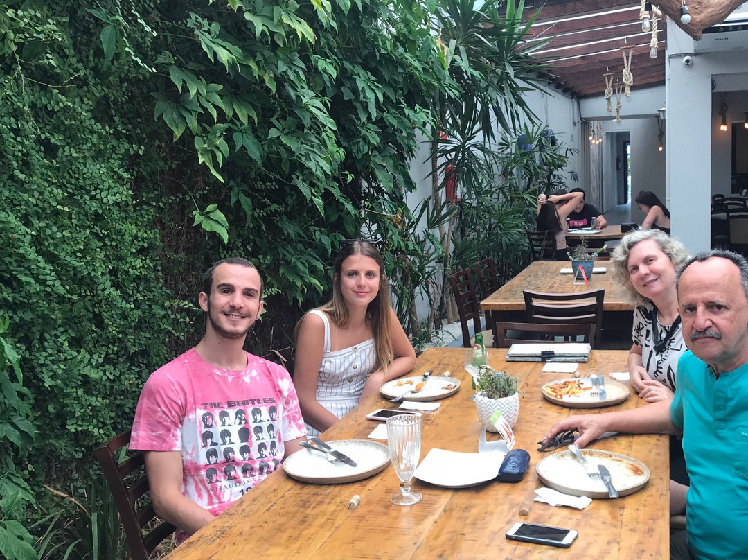 Yolo Cozinha Contemporanea