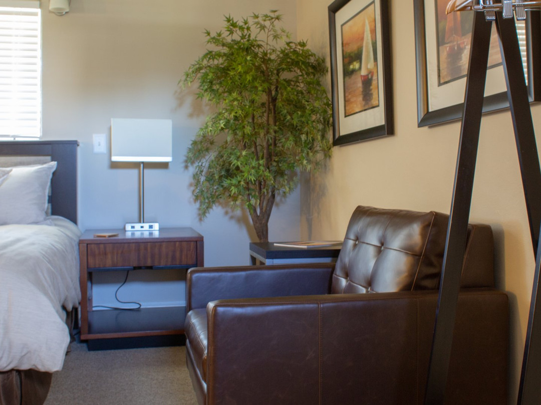 Mark III Inn & Suites主图