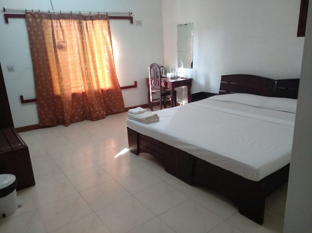 Pebble Coast Beach Resort主图