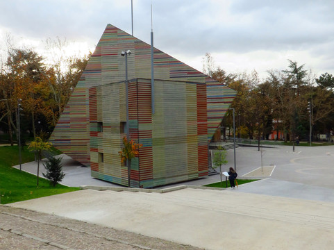 Parco del Castello-拉奎拉必去景点