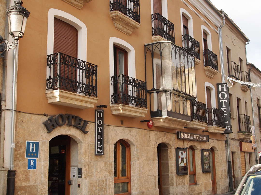 阿科斯大教堂酒店主图