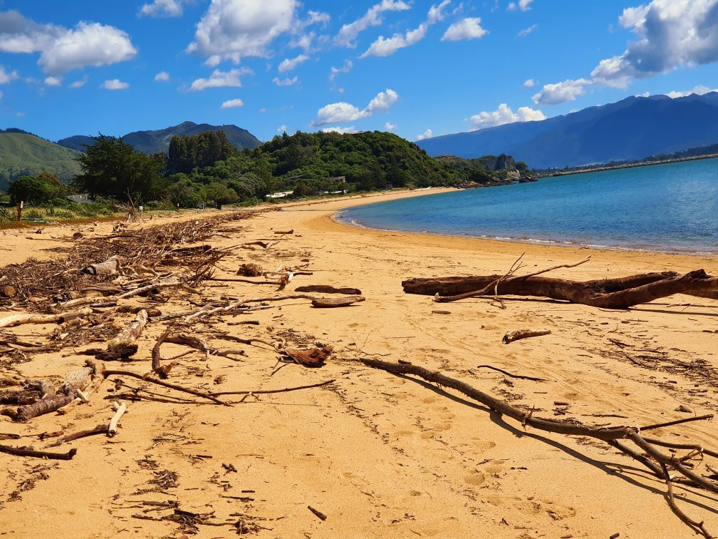 Tata Beach-Pohara必去景点