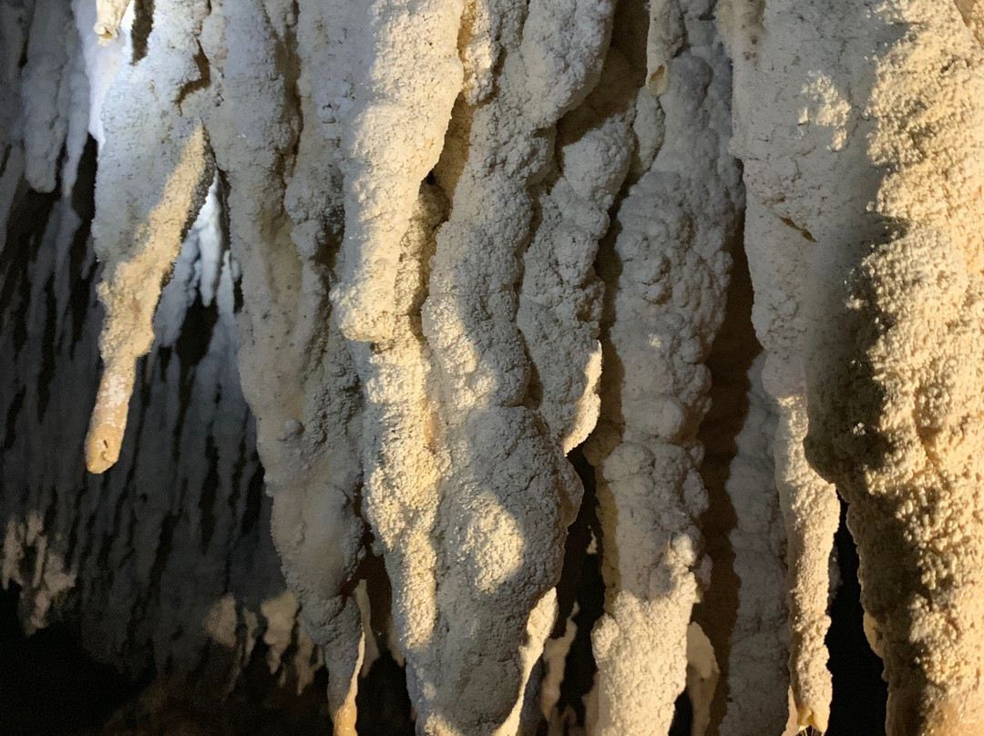 Tazari Caves-孥归必去景点