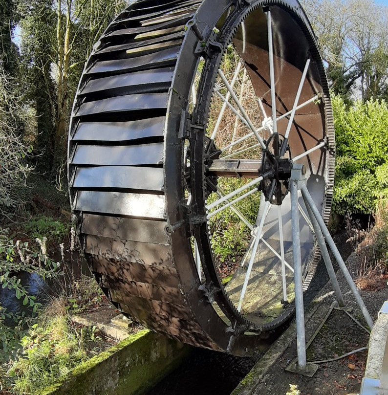 The Manor Mill Wheel-梅努斯必去景点
