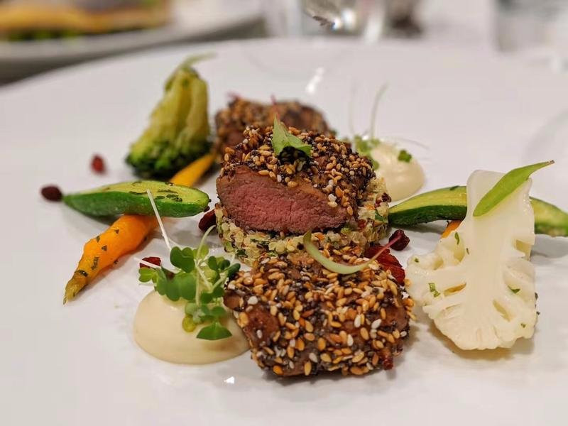 The View Bouznika主图