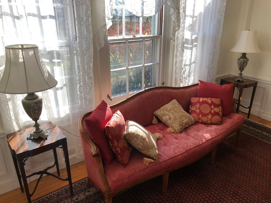 Blackberry River Inn主图