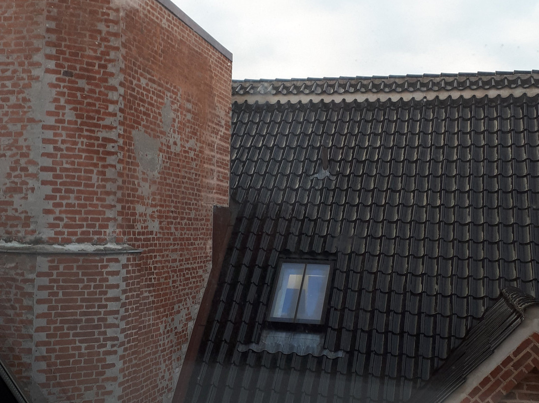 新港71号酒店主图