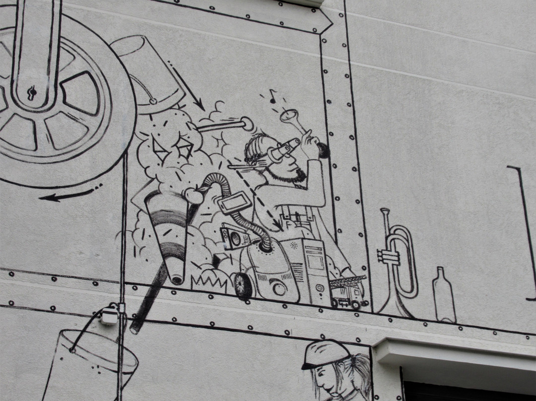 Fresque "Ressourcerie La Mine"景点图片