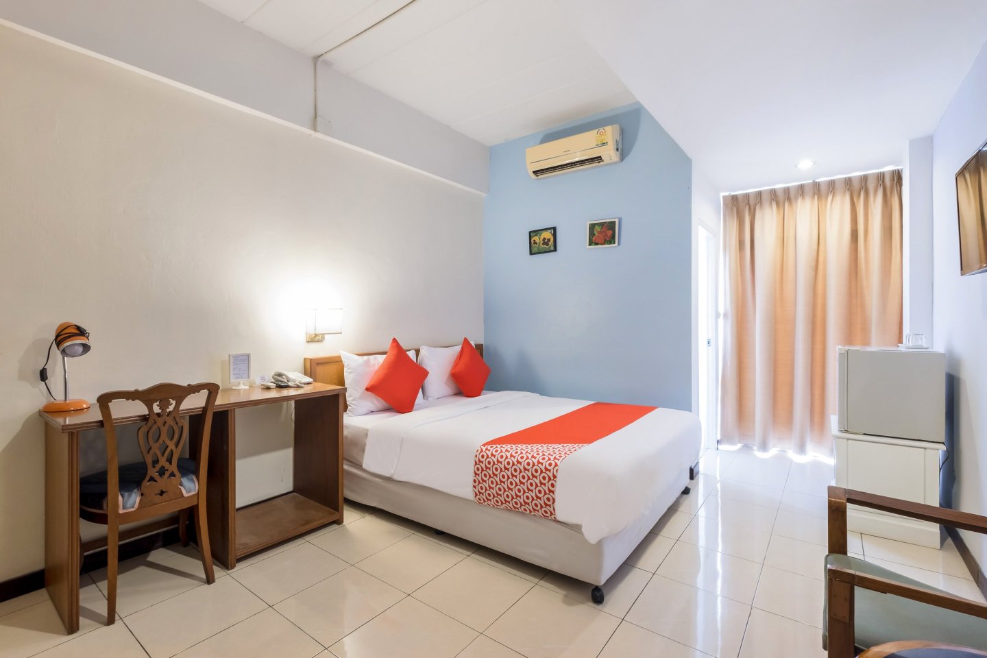 曼谷JL酒店-官方