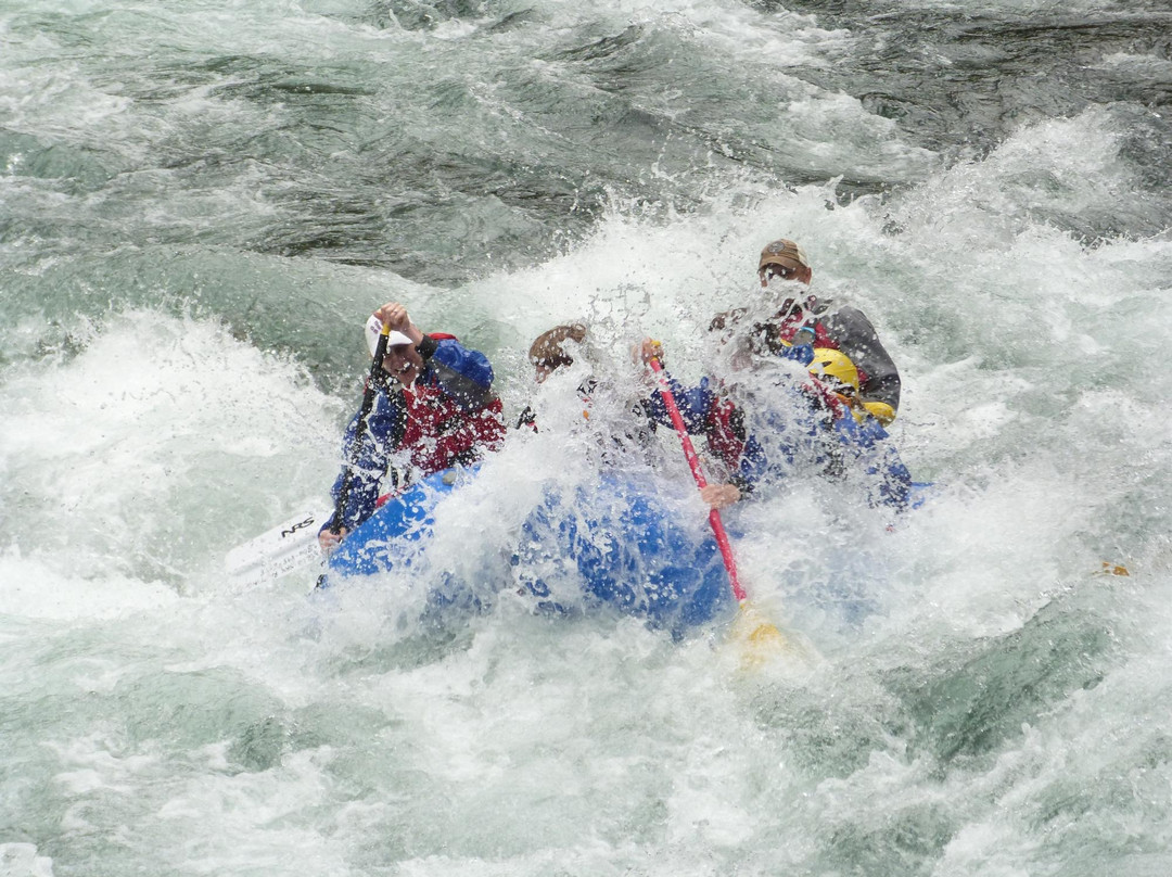 Blue Sky Whitewater Rafting景点图片