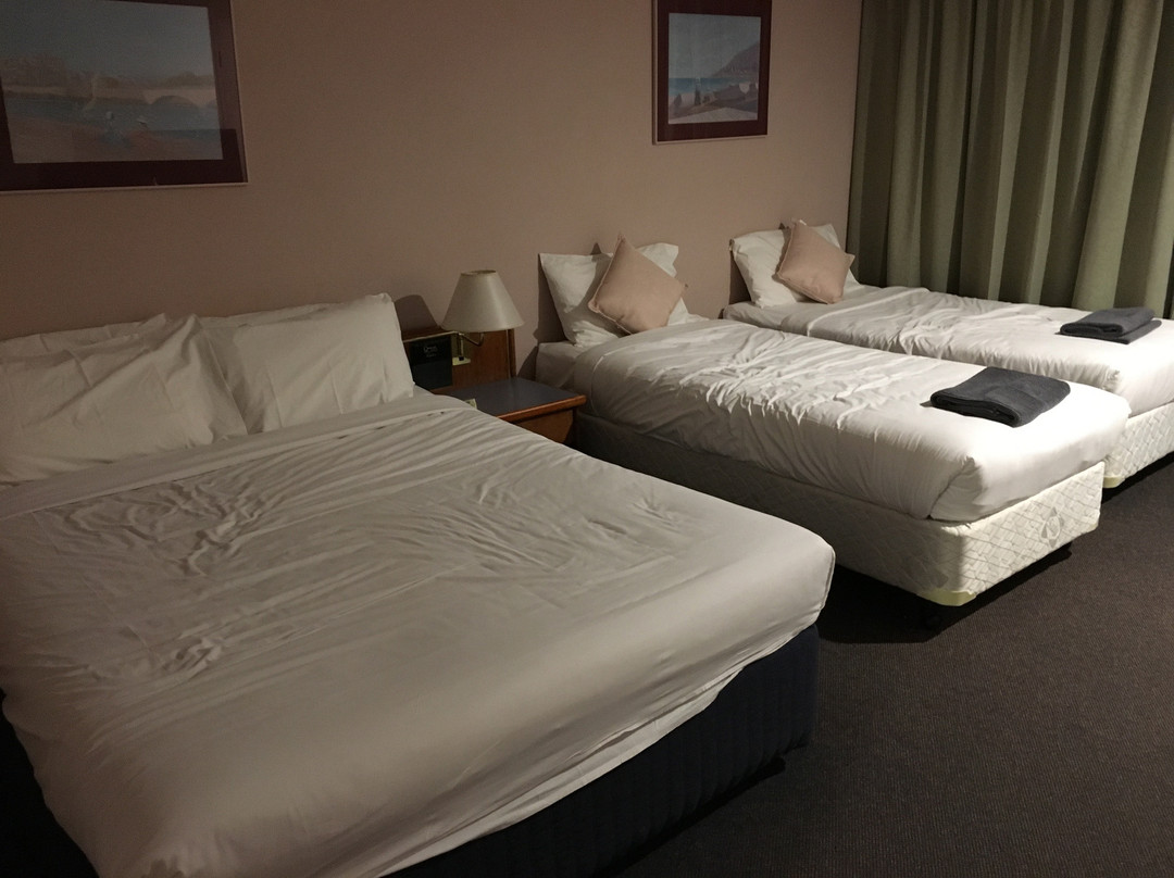 Tea Gardens Country Club & Motel主图