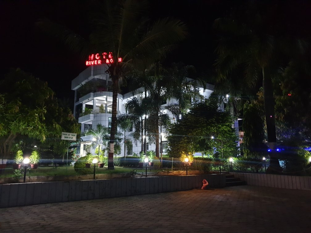 Hotel River Crown主图