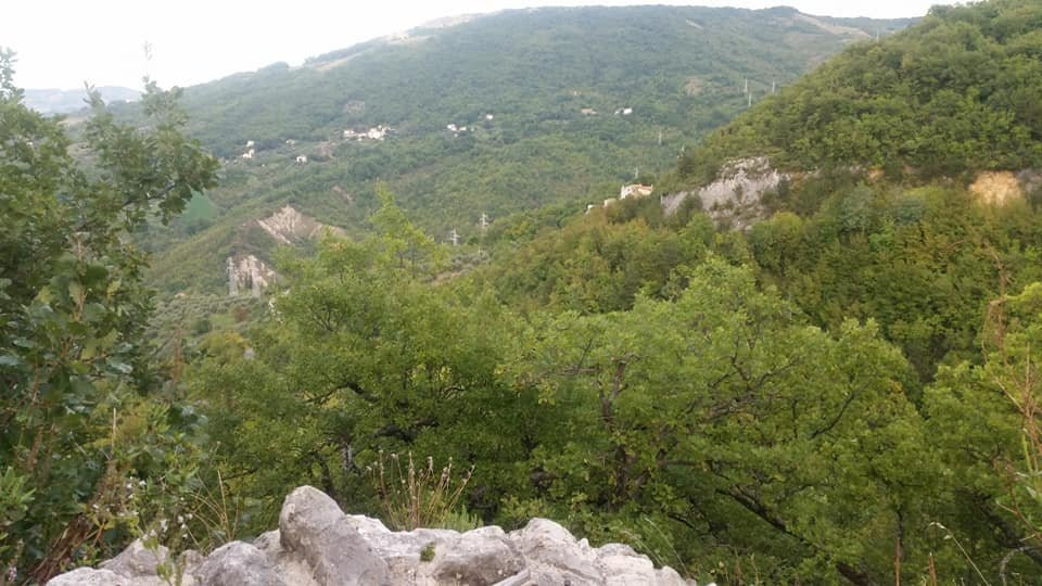 Castel Menardo Serramonacesca景点图片
