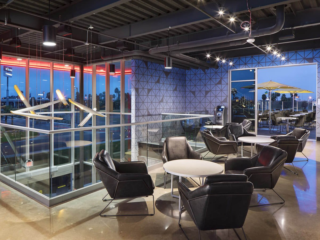 Topgolf景点图片