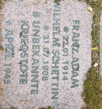 Kriegsgräeberstäette Waldfriedhof Halbe-Halbe必去景点