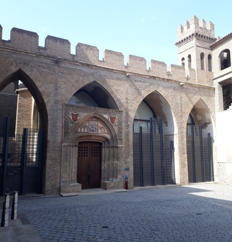 Castillo de Alfajarin景点图片