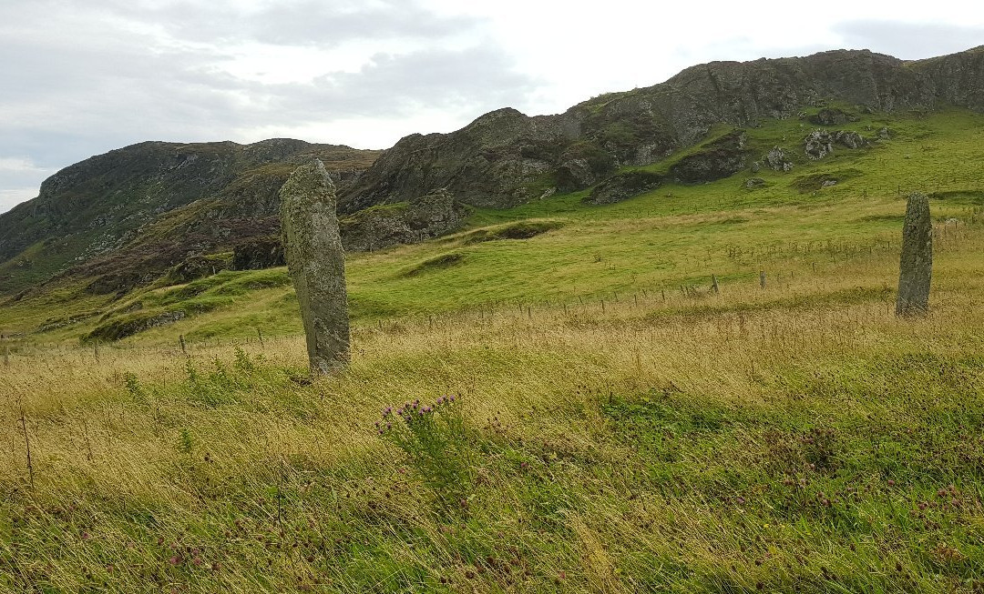Lower Kilchattan Standing Stones景点图片