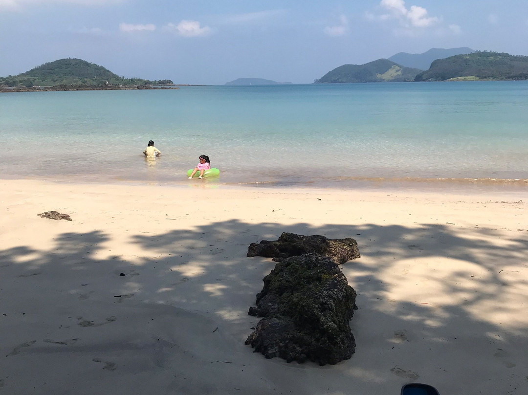 Kaki no Hama Beach景点图片